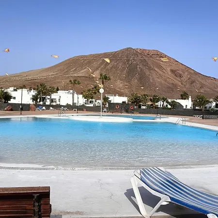 Apartamento The White House With Pool - Playa Blanca (Lanzarote)