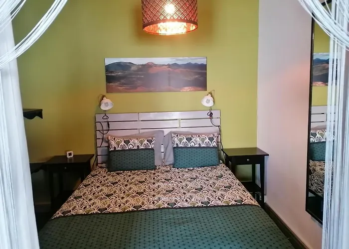 The White House With Pool -