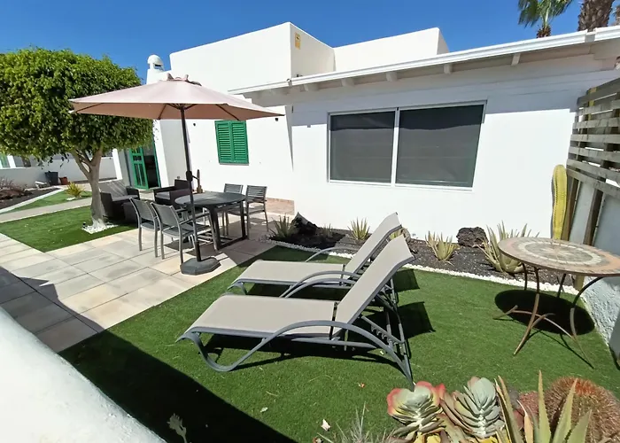 The White House With Pool - * Playa Blanca (Lanzarote)