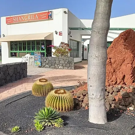 Apartment The White House With Pool - *