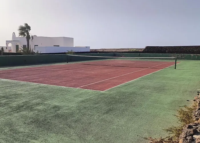 The White House With Pool - Appartement *